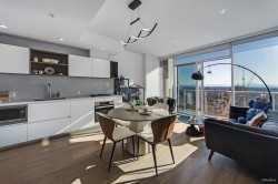 4709-6000 Mckay Avenue Burnaby, BC V5H 0K2