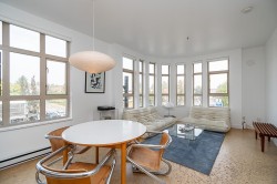 303-2828 Main Street  Vancouver, BC V5T 3G2