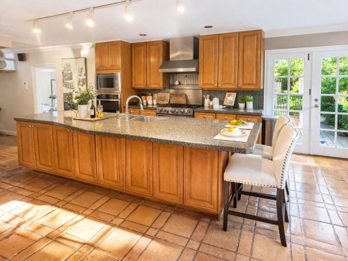 4786 4Th Avenue W, Vancouver, BC 