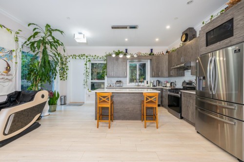 4786 4Th Avenue W, Vancouver, BC 