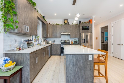 4786 4Th Avenue W, Vancouver, BC 