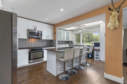759 Morgan Road, North Vancouver, BC 
