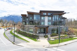 213-1870 Dowad Drive Squamish, BC V8B 1C4