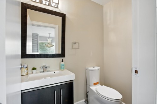 4938 Redonda Drive, North Vancouver, BC 