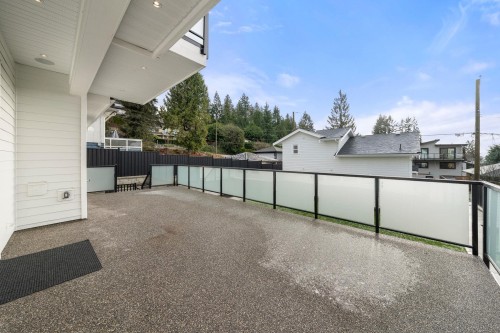 361 22Nd Street E, North Vancouver, BC 