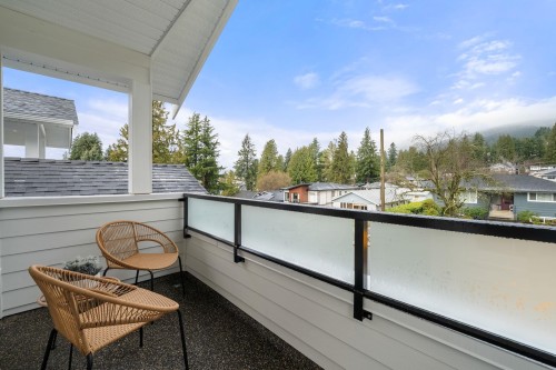 361 22Nd Street E, North Vancouver, BC 