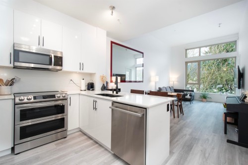 515-119 22nd Street W North Vancouver, BC V7M 0B4