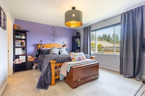 5708 Louise Way, Sechelt, BC 