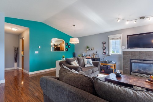 5708 Louise Way, Sechelt, BC 