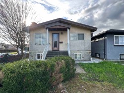3191 Renfrew Street  Vancouver, BC V5M 3K9