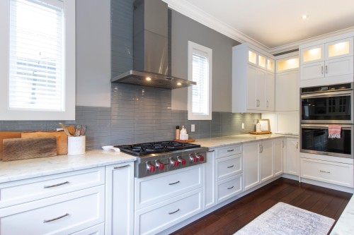 1018 Jay Crescent, Squamish, BC 