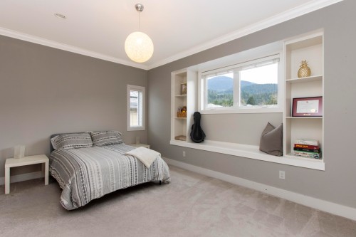 1018 Jay Crescent, Squamish, BC 