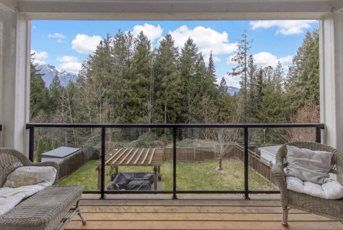 1018 Jay Crescent, Squamish, BC 