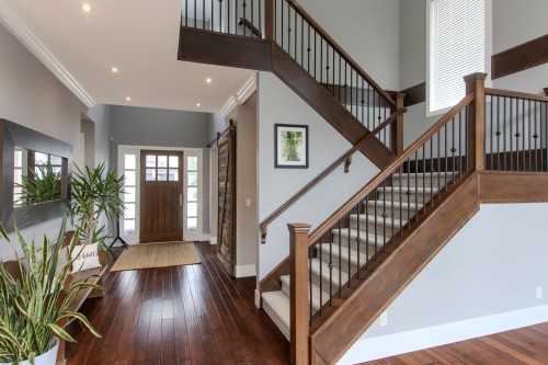 1018 Jay Crescent, Squamish, BC 