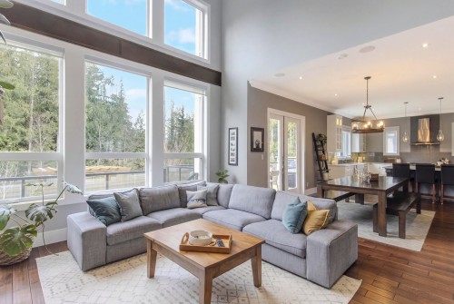 1018 Jay Crescent, Squamish, BC 