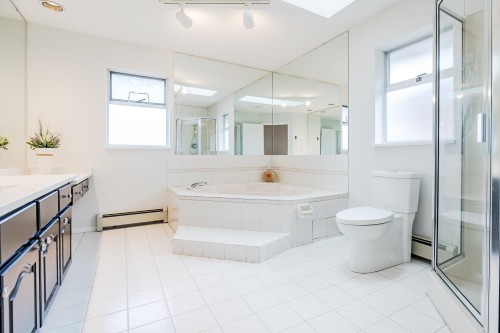 5371 Maple Road, Richmond, BC 