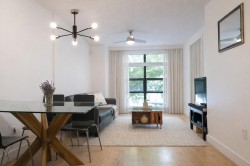 206-2137 10 Avenue W Vancouver, BC V6K 4W4