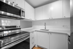 310-1080 Broughton Street  Vancouver, BC V6G 2A8