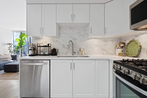 1409 6Th Avenue W, Vancouver, BC 