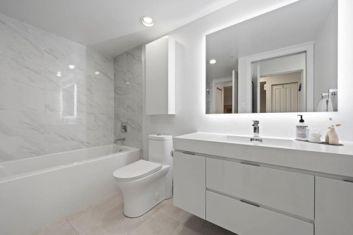 1409 6Th Avenue W, Vancouver, BC 