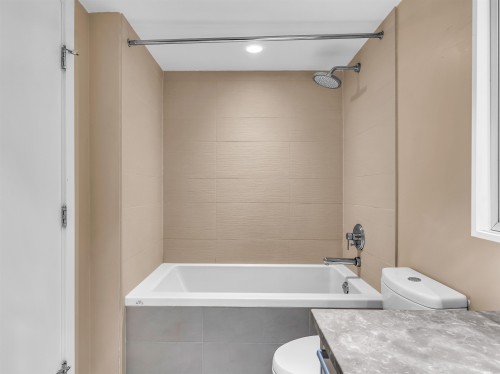 296 1St Avenue W, Vancouver, BC 