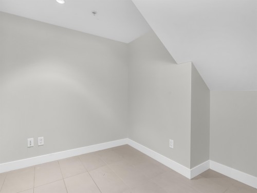 296 1St Avenue W, Vancouver, BC 