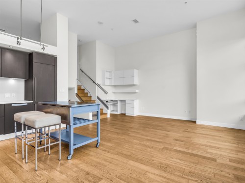 296 1St Avenue W, Vancouver, BC 