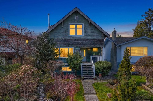 8351 14th Avenue  Burnaby, BC V3N 2C2