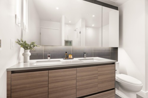 Ph655-8575 Rivergrass Drive, Vancouver, BC 