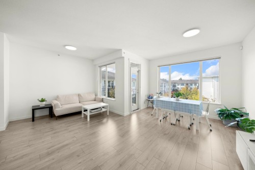 438-9388 Mckim Way  Richmond, BC V6X 0J7