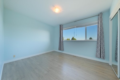 2365 Queens Avenue, West Vancouver, BC 