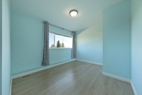2365 Queens Avenue, West Vancouver, BC 