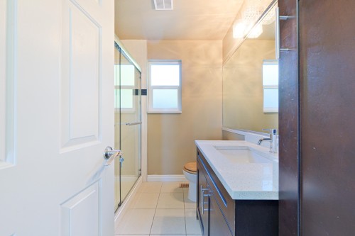 2365 Queens Avenue, West Vancouver, BC 