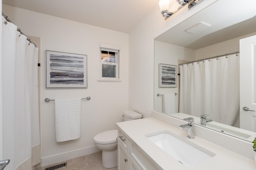 39 Holly Drive, Port Moody, BC 