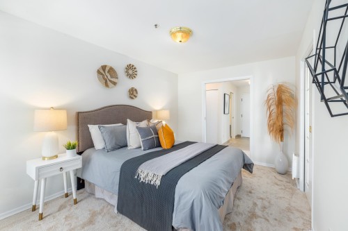 205-565 17Th Street, West Vancouver, BC 