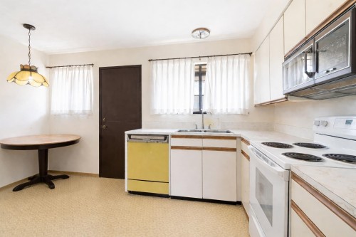 5268 3Rd Avenue, Delta, BC 