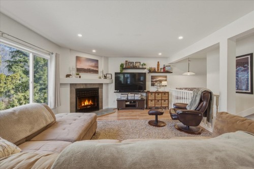 2-7467 Prospect Street  Pemberton, BC V0N 2L1