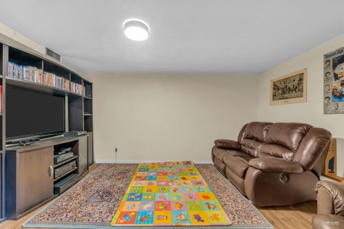 202 Cardiff Way, Port Moody, BC 