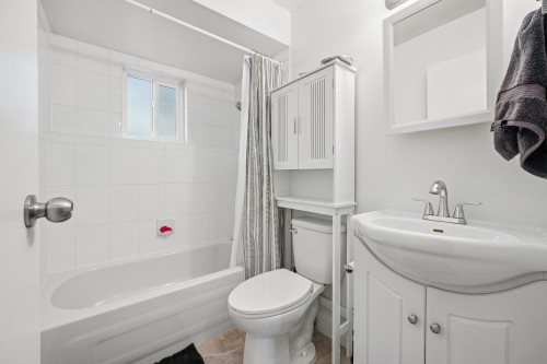 1309 Mahon Avenue, North Vancouver, BC 