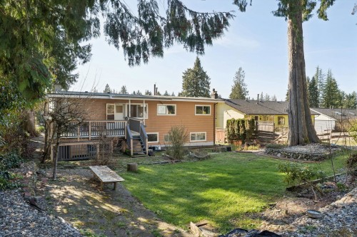 922 Canyon Boulevard, North Vancouver, BC 