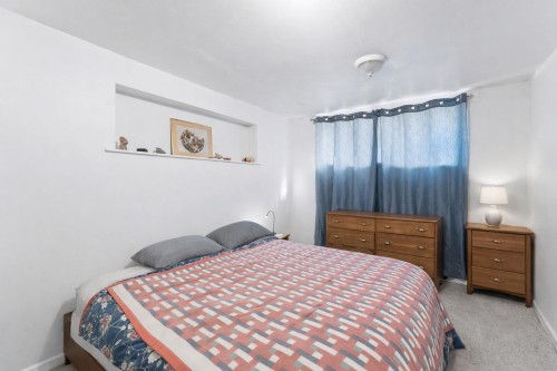 922 Canyon Boulevard, North Vancouver, BC 