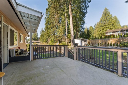 922 Canyon Boulevard, North Vancouver, BC 