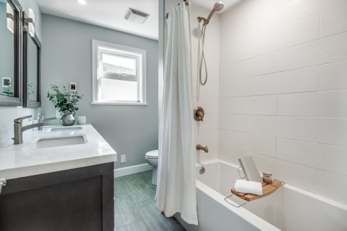 885 Fairfield Road, North Vancouver, BC 