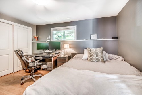 885 Fairfield Road, North Vancouver, BC 