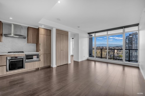 2009-4730 Lougheed Highway  Burnaby, BC V5C 0M9