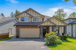 23746 110 Avenue Maple Ridge, BC V2W 1E7