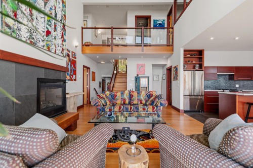 6085 Silverstone Lane, Sechelt, BC 