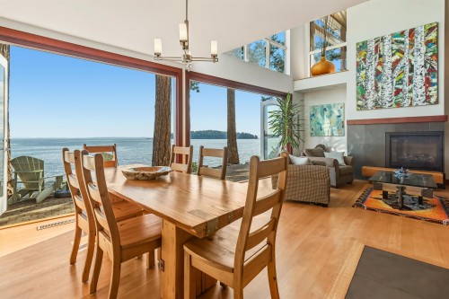 6085 Silverstone Lane, Sechelt, BC 