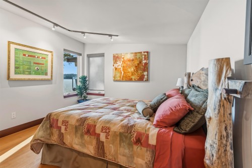 6085 Silverstone Lane, Sechelt, BC 