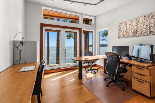 6085 Silverstone Lane, Sechelt, BC 